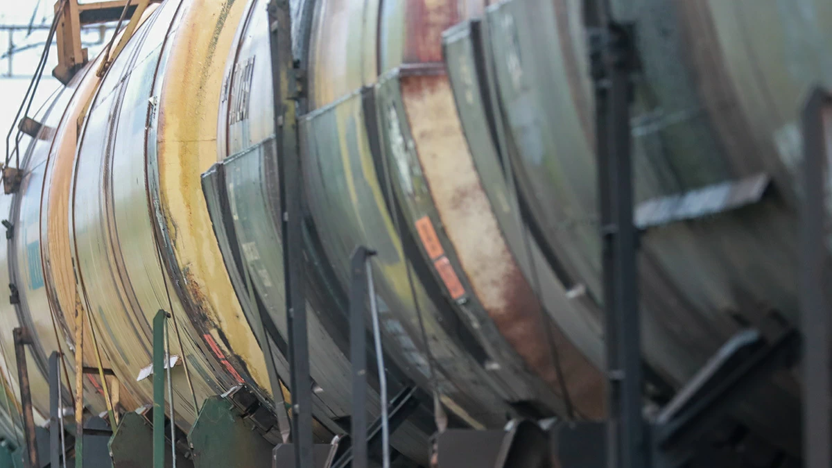 Restrições à exportação de gasolina permanecerão até agosto