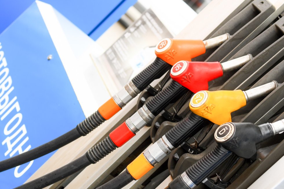 O problema não está no preço: Gasolina na Rússia momentaneamente mais cara do que nos EUA